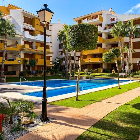 Sunny Paradise Apartment