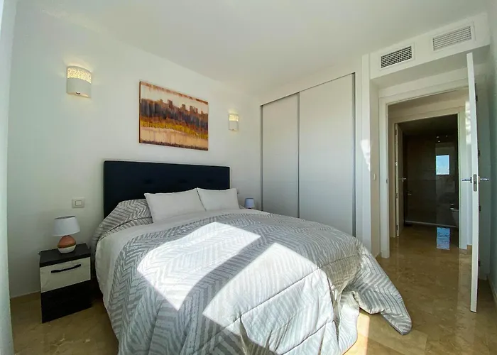 Sunny Paradise 托雷维耶哈