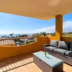 Sunny Paradise Апартаменты Торевьиа